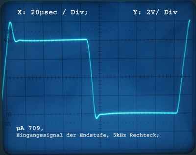 µA709